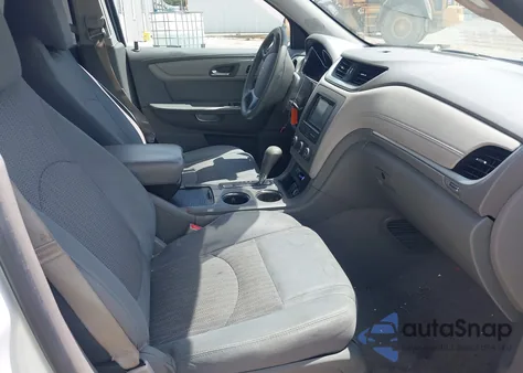 2017 Chevrolet Traverse Ls z USA, uszkodzony, nr VIN 1GNKRFED4HJ342237